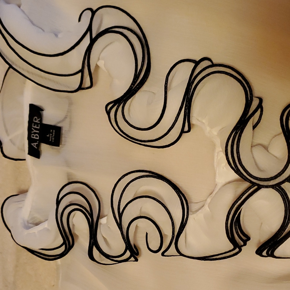 Blouse - Picture 3 of 6